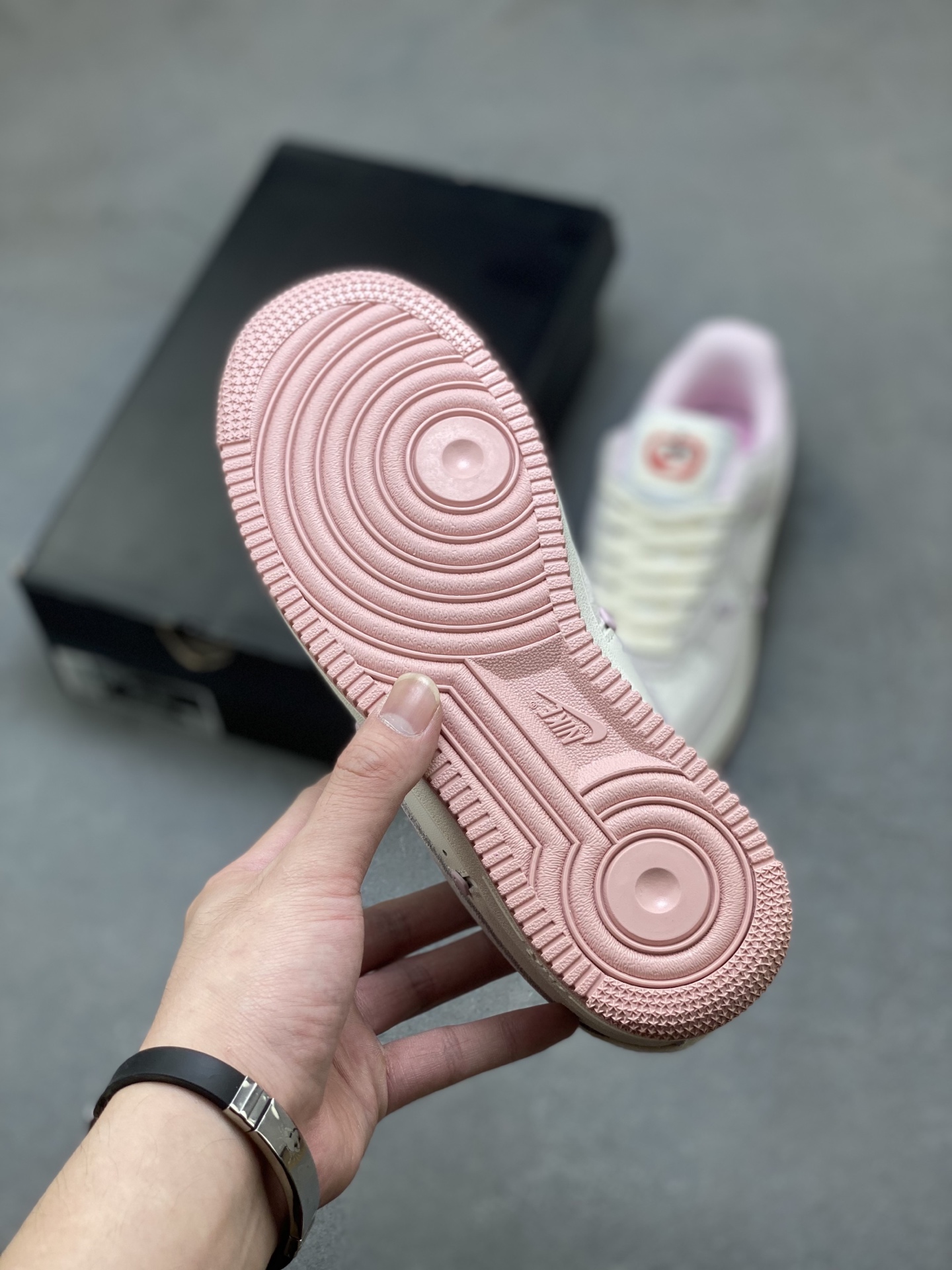 Nike Air Force 1 '07 Low HV5992-111 - Premium Comfort & Style 7 i1753114326686 6616 0 5