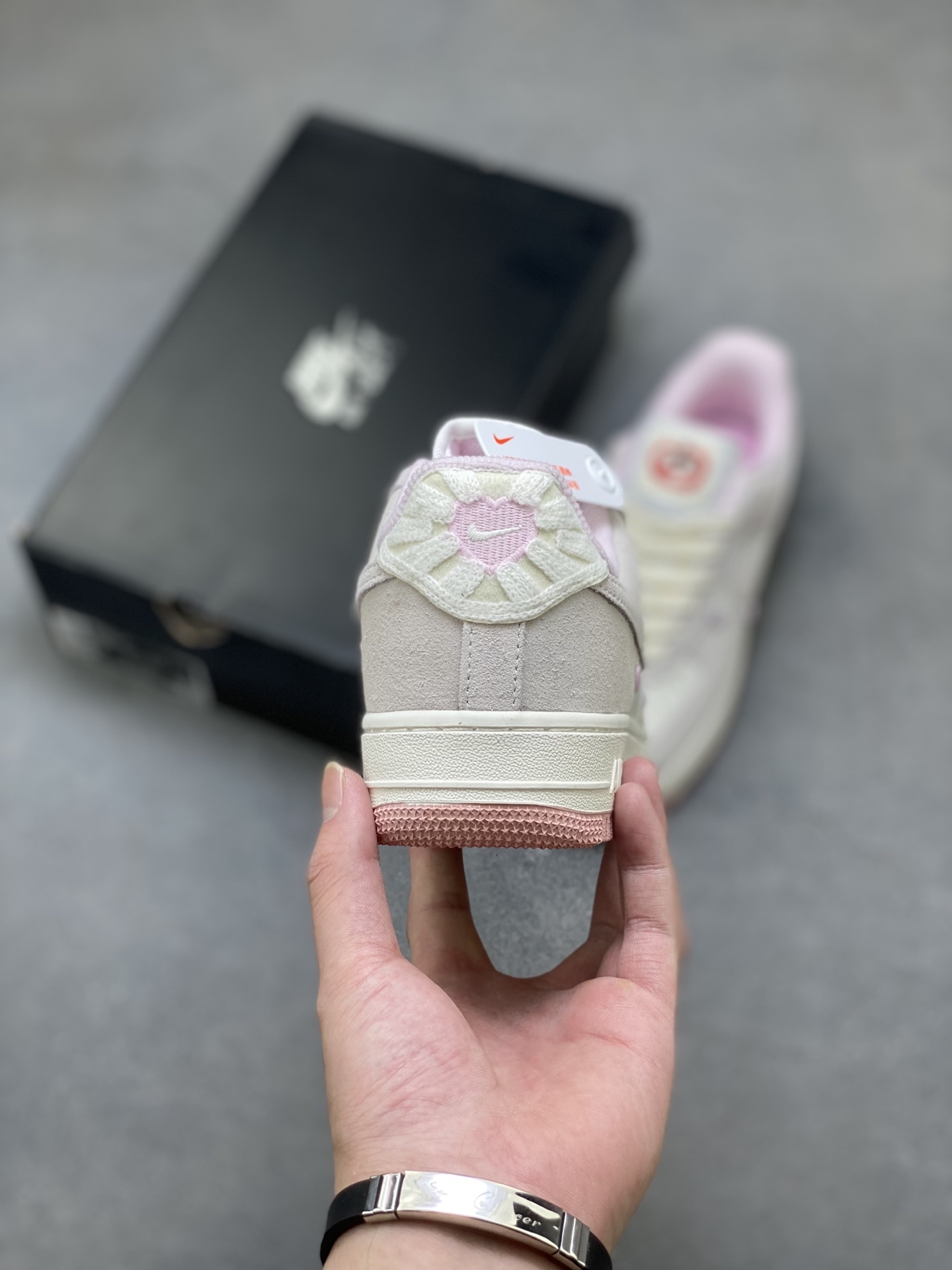 Nike Air Force 1 '07 Low HV5992-111 - Premium Comfort & Style 5 i1753114327556 2598 0 3