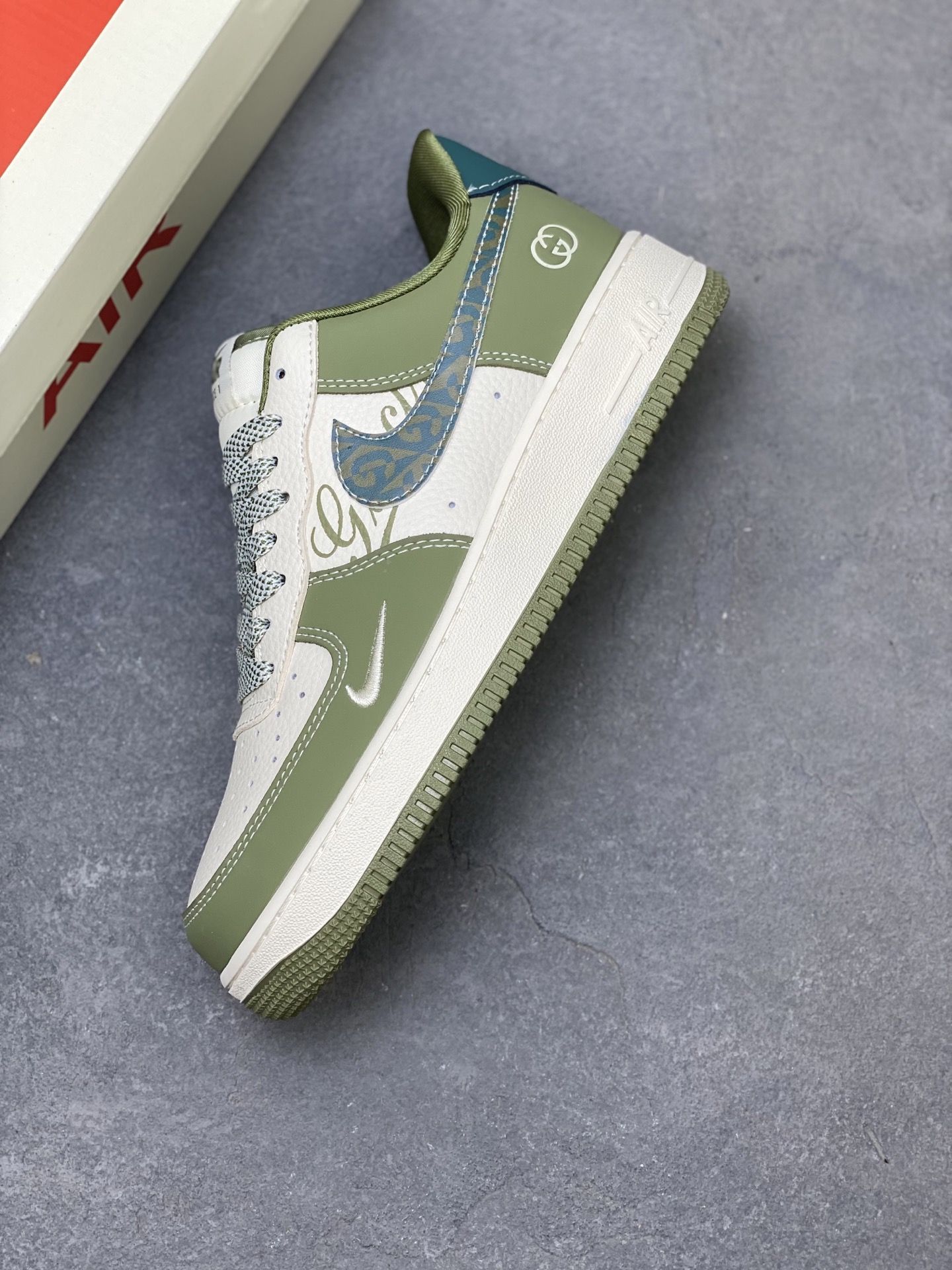 Nike Air Force 1 '07 Low Olive Green Leather Sneakers Limited Edition 8 i1753286437790 7791 0 6