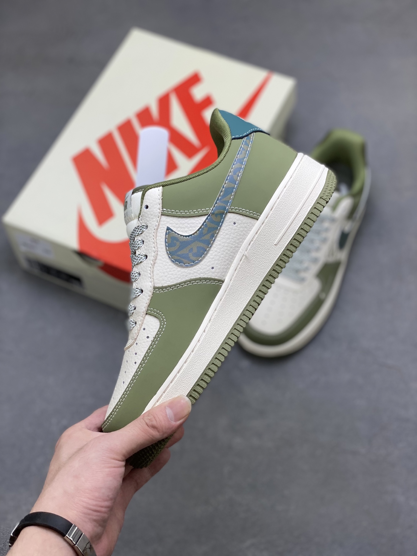 Nike Air Force 1 '07 Low Olive Green Leather Sneakers Limited Edition 4 i1753286441769 4868 0 2
