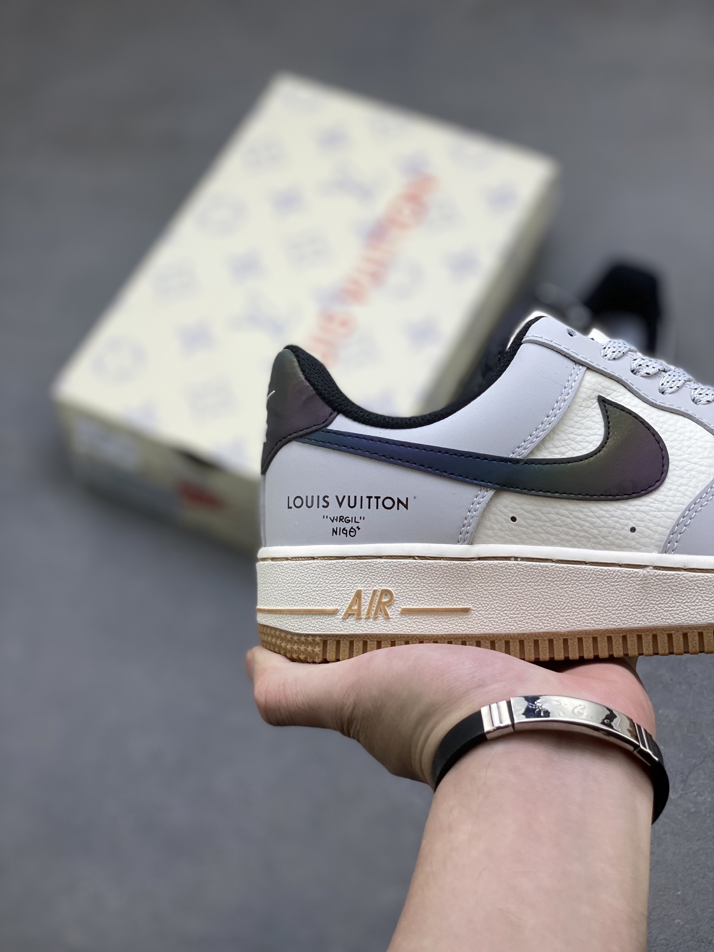 Nike Air Force 1 '07 Low Louis Vuitton Custom Sneakers Limited Edition 6 i1753286480578 2446 0 4