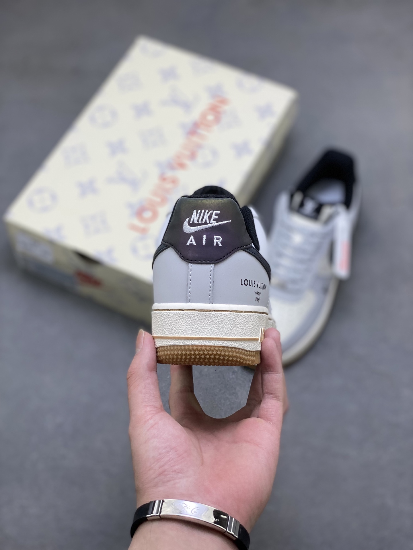 Nike Air Force 1 '07 Low Louis Vuitton Custom Sneakers Limited Edition 5 i1753286483771 6165 0 3