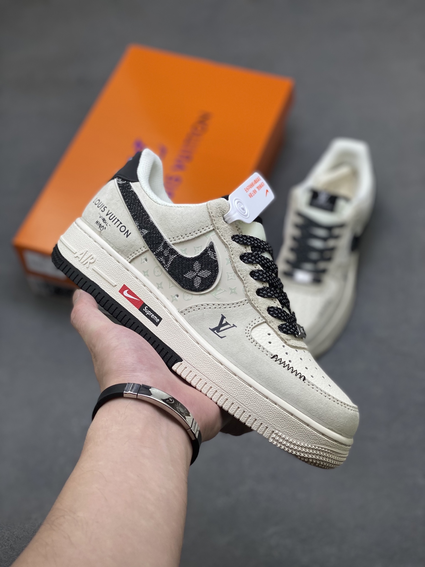Nike Air Force 1 '07 Low Louis Vuitton Custom Sneakers Limited Edition 2 i1754064374859 8949 0 0