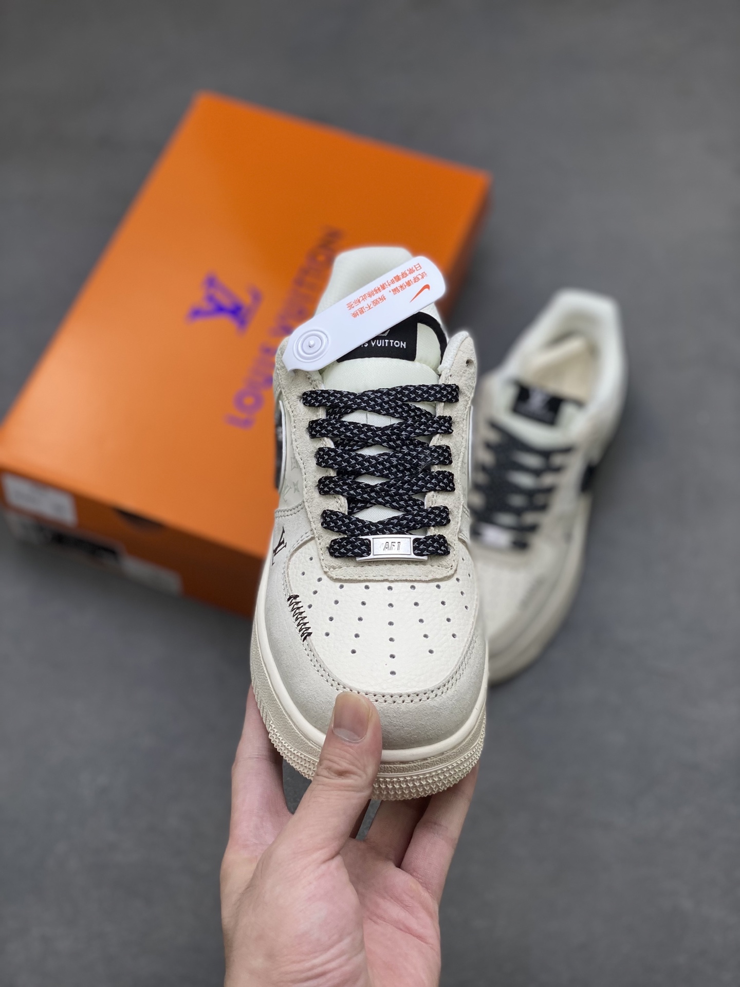 Nike Air Force 1 '07 Low Louis Vuitton Custom Sneakers Limited Edition 3 i1754064376787 1131 0 1