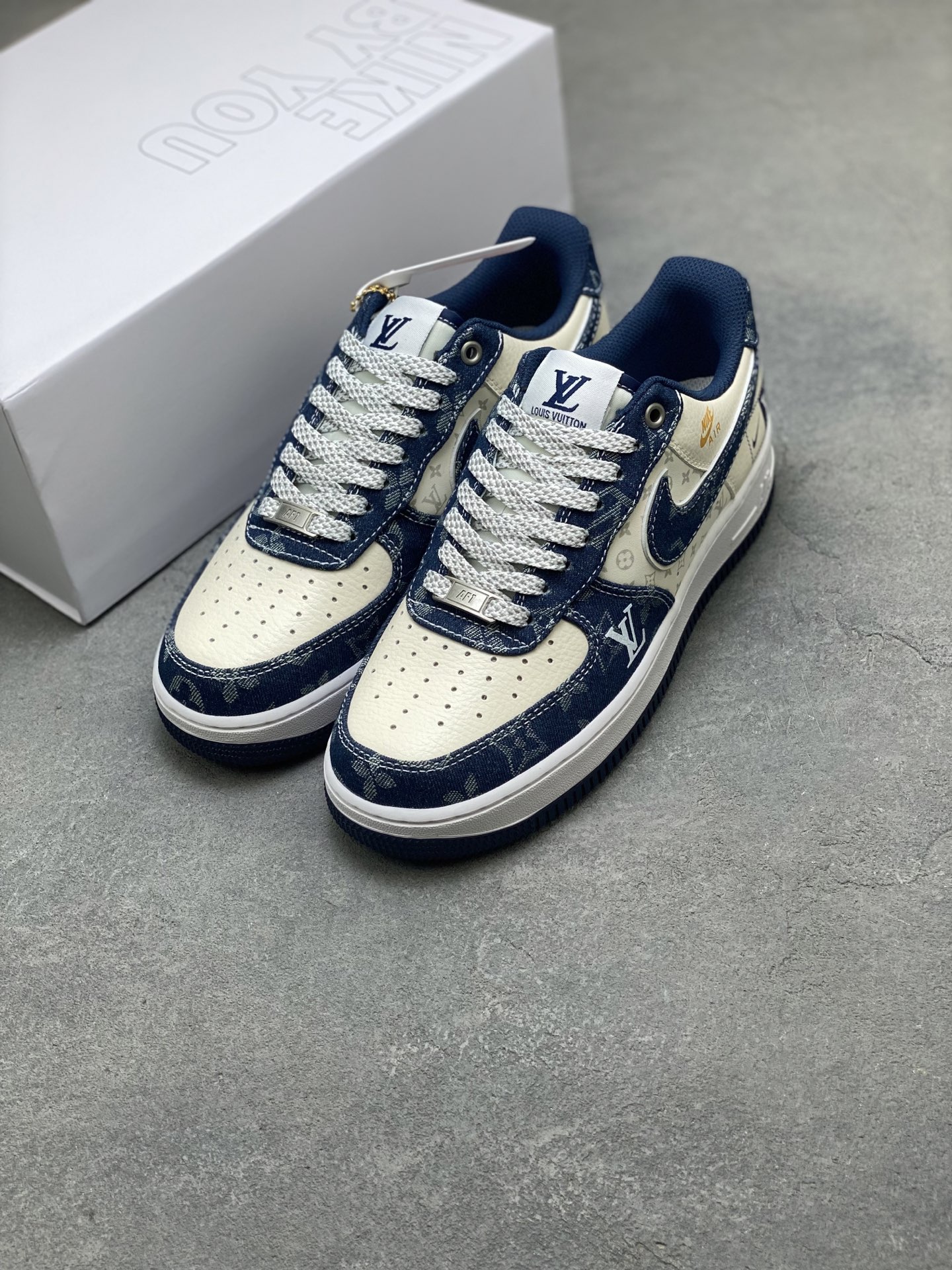 Nike Air Force 1 '07 Low Louis Vuitton Custom Sneakers - Limited Edition 9 i1754064410924 2621 0 7