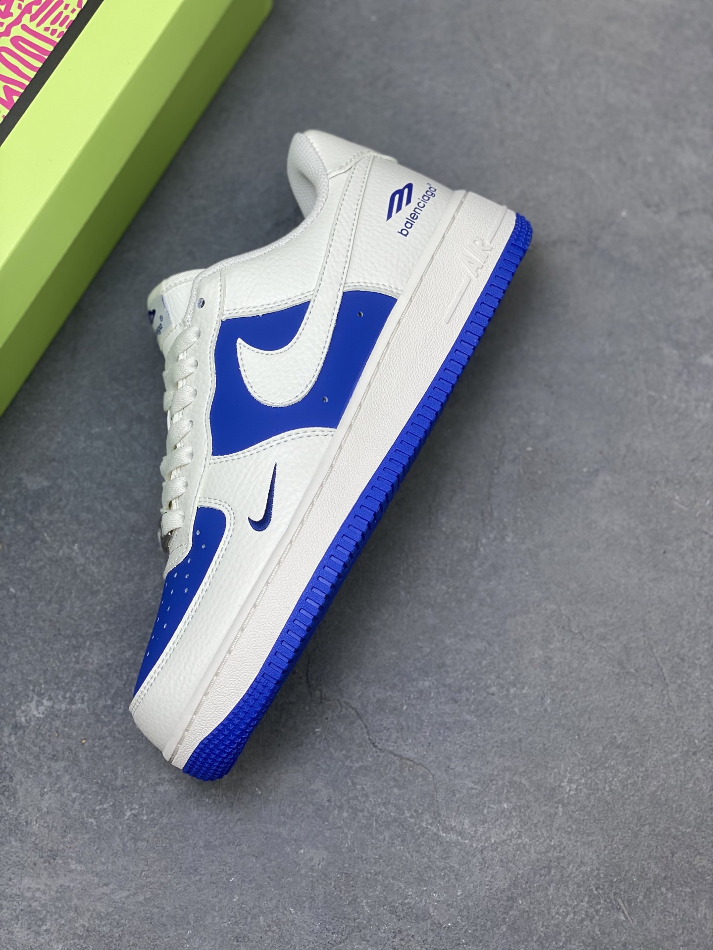 Nike Air Force 1 '07 Low White/Blue Sneakers Limited Edition (Company Grade) 8 i1754236895299 5498 0 6