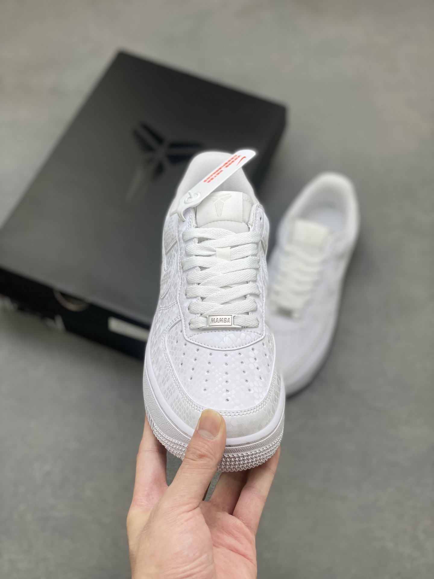 Nike Air Force 1 '07 Low White Leather Sneakers - Limited Edition 3 i1754237001624 1456 0 1