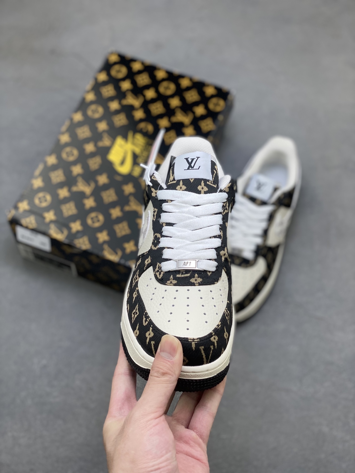 Nike Air Force 1 '07 Low Louis Vuitton Custom Sneakers - Limited Edition 3 i1754237044096 2235 0 1
