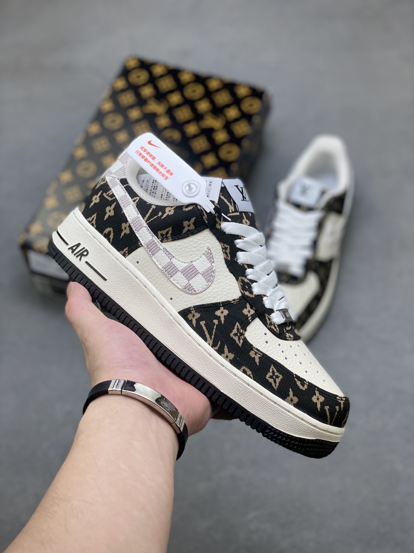 Nike Air Force 1 '07 Low Louis Vuitton Custom Sneakers - Limited Edition 2 i1754237047285 4143 0 0