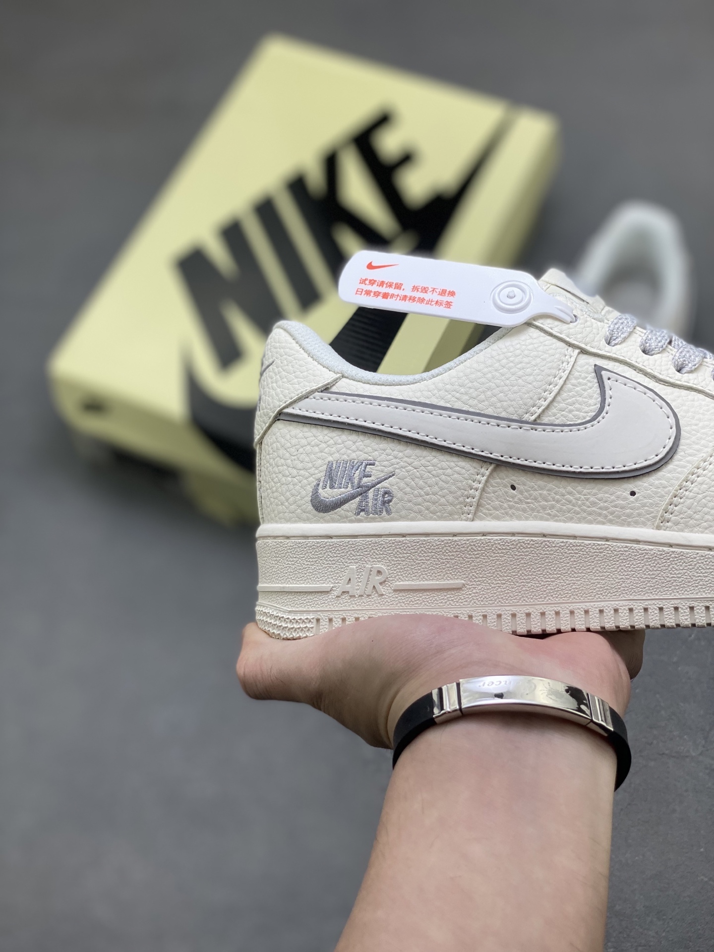 Nike Air Force 1 '07 Low Sneakers - Limited Edition, Premium Comfort 6 i1756051332203 9561 0 4