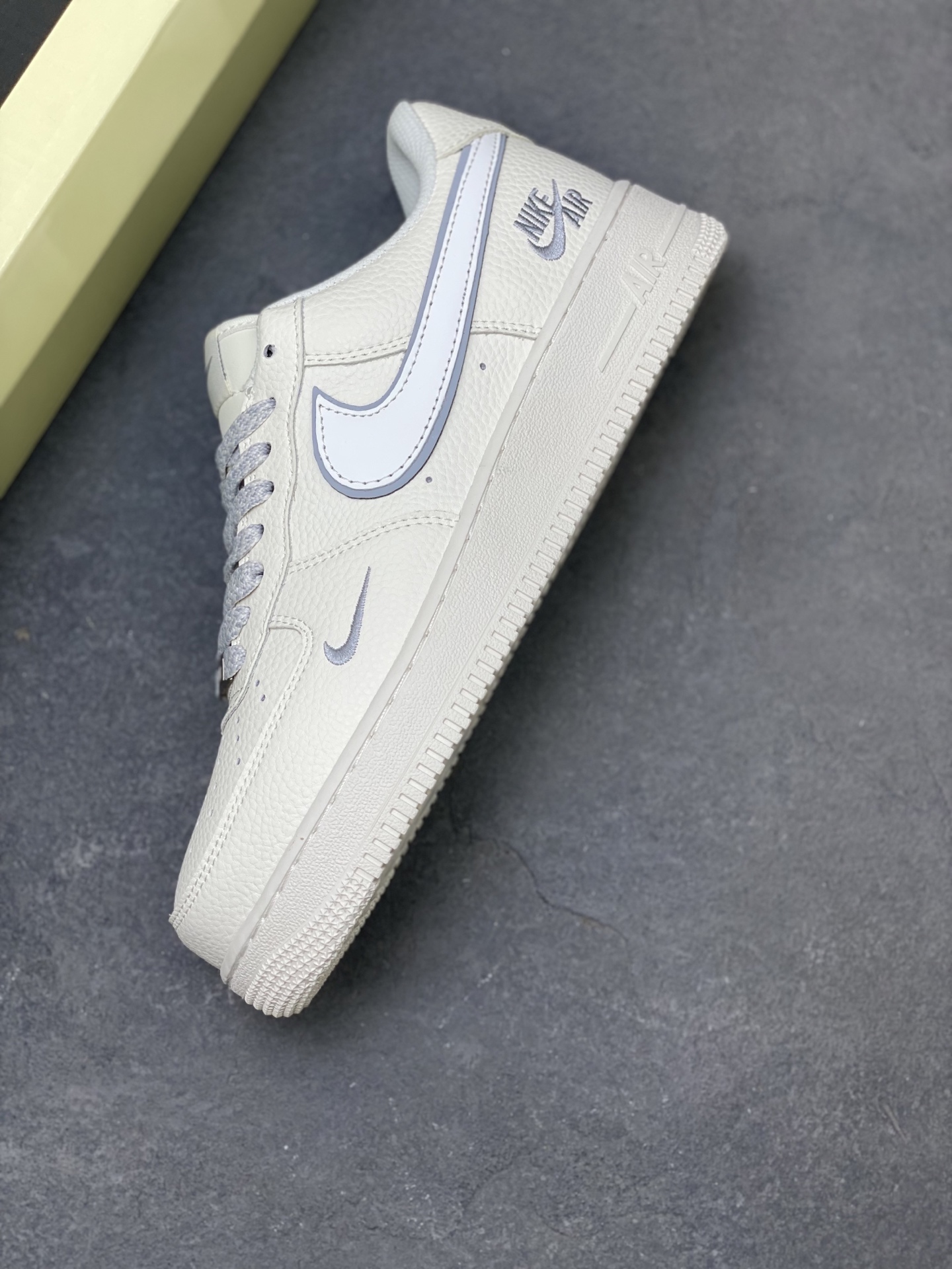 Nike Air Force 1 '07 Low Sneakers - Limited Edition, Premium Comfort 8 i1756051333713 3299 0 6