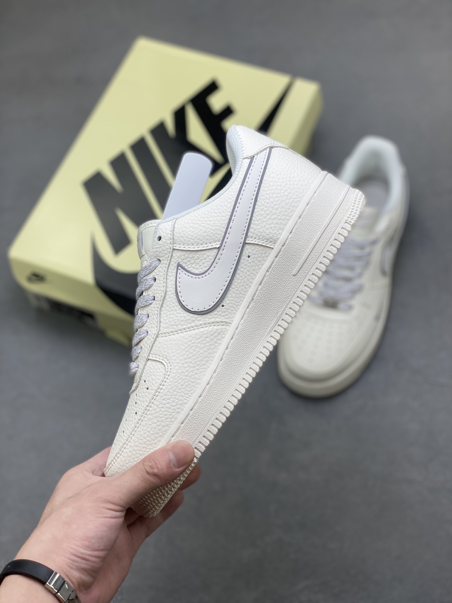 Nike Air Force 1 '07 Low Sneakers - Limited Edition, Premium Comfort 4 i1756051337665 5087 0 2