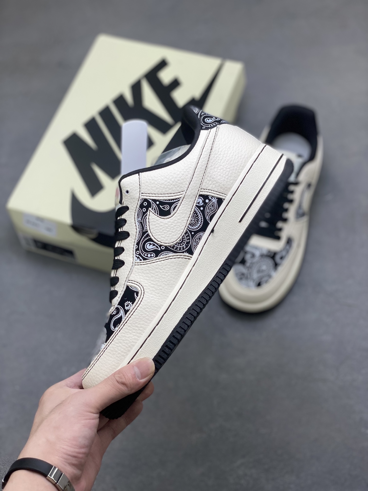 Nike Air Force 1 '07 Low Limited Edition Sneakers - Premium Comfort & Style 4 i1756915713619 2816 0 2