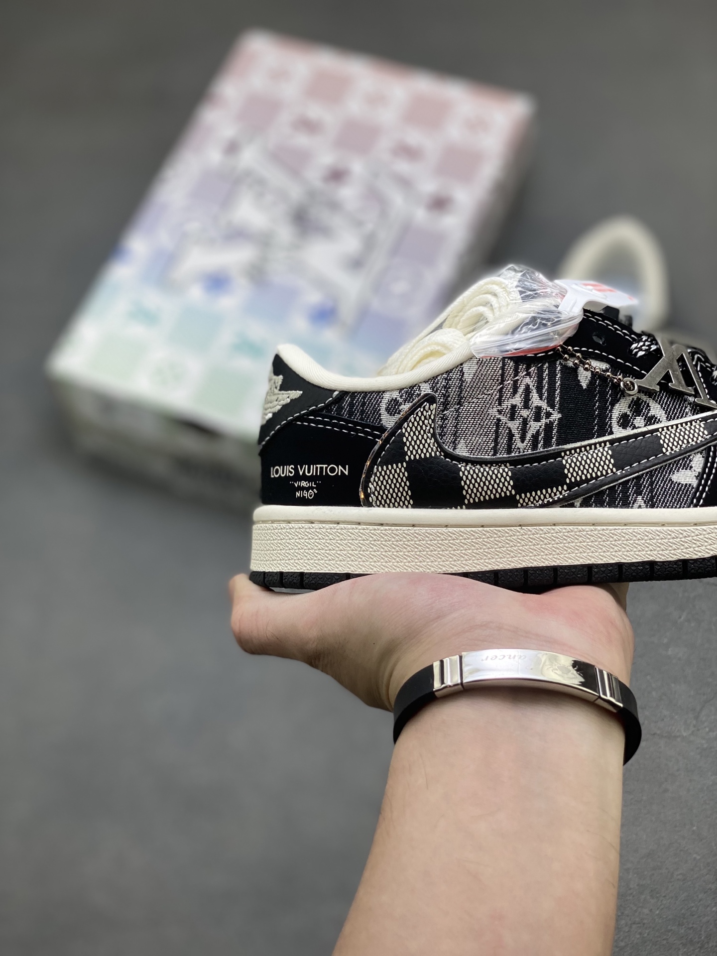 Louis Vuitton x Air Jordan 1 Low Custom Sneakers - Designer Collaboration 6 i1757174997013 4973 0 4