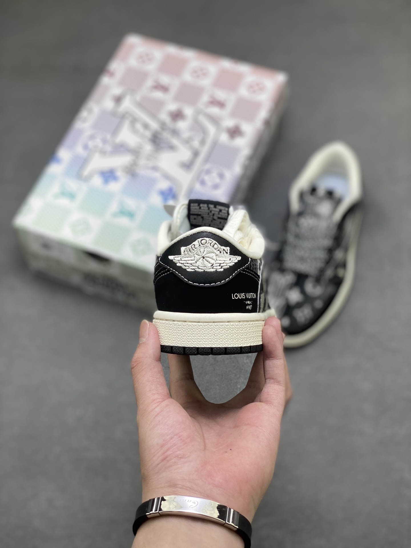 Louis Vuitton x Air Jordan 1 Low Custom Sneakers - Designer Collaboration 5 i1757175007828 8760 0 3