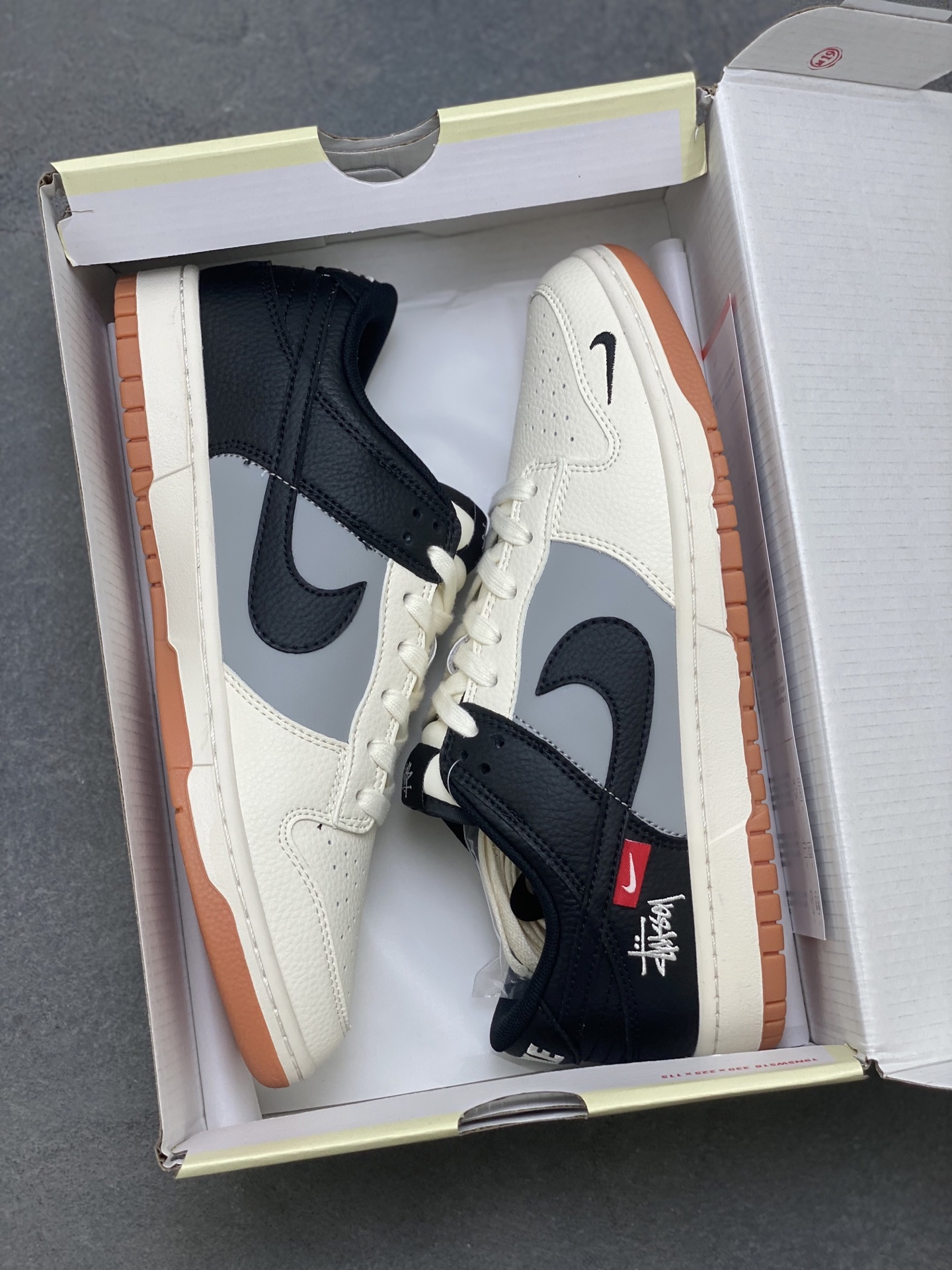 Nike SB Dunk Low Premium Casual Sneakers - Anniversary Edition - Limited 9 i1757261841220 2782 0 8