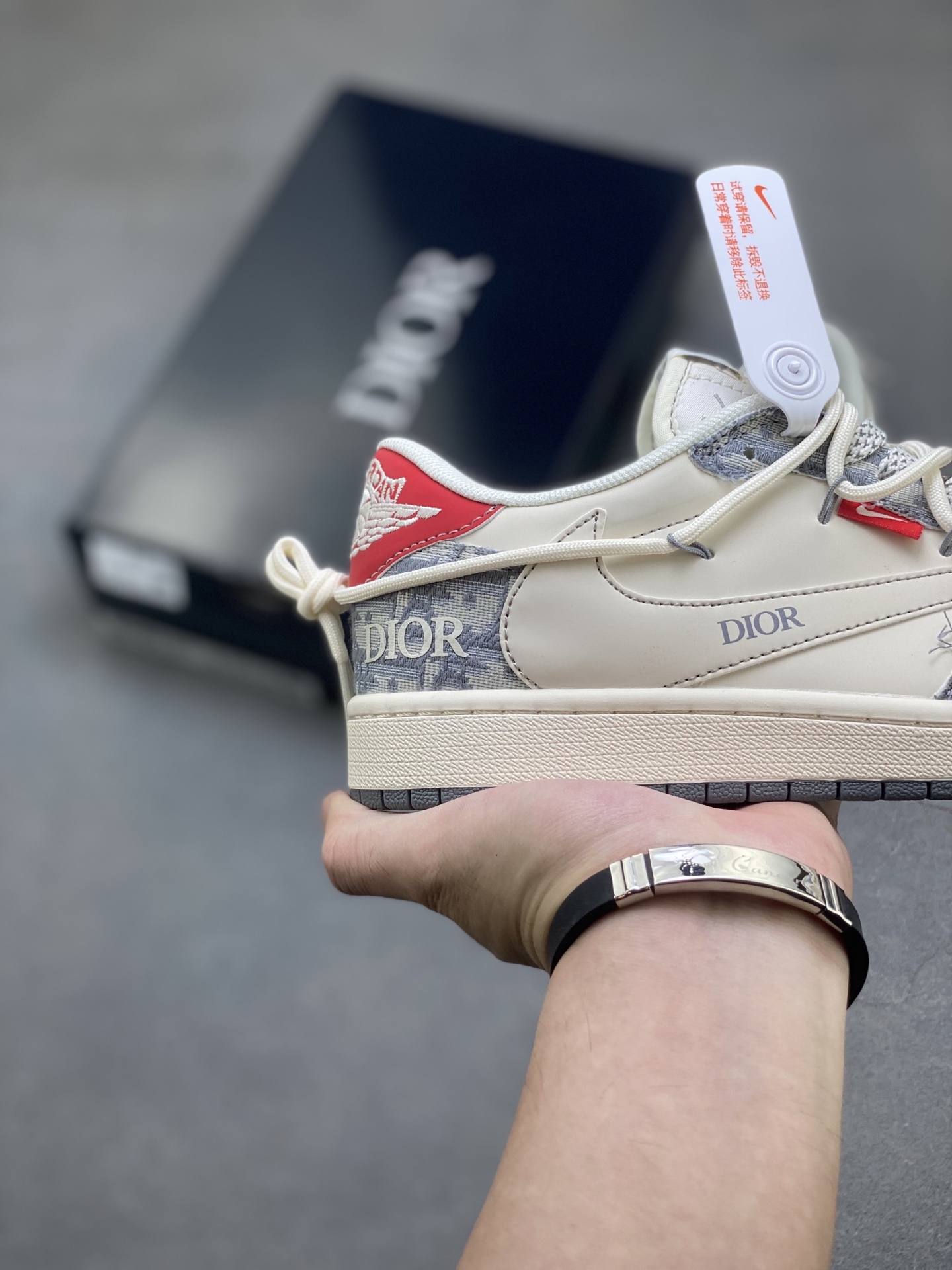 Air Jordan 1 Low Fragment x Travis Scott x Dior Collaboration Sneakers 6 i1757261994145 6036 0 4