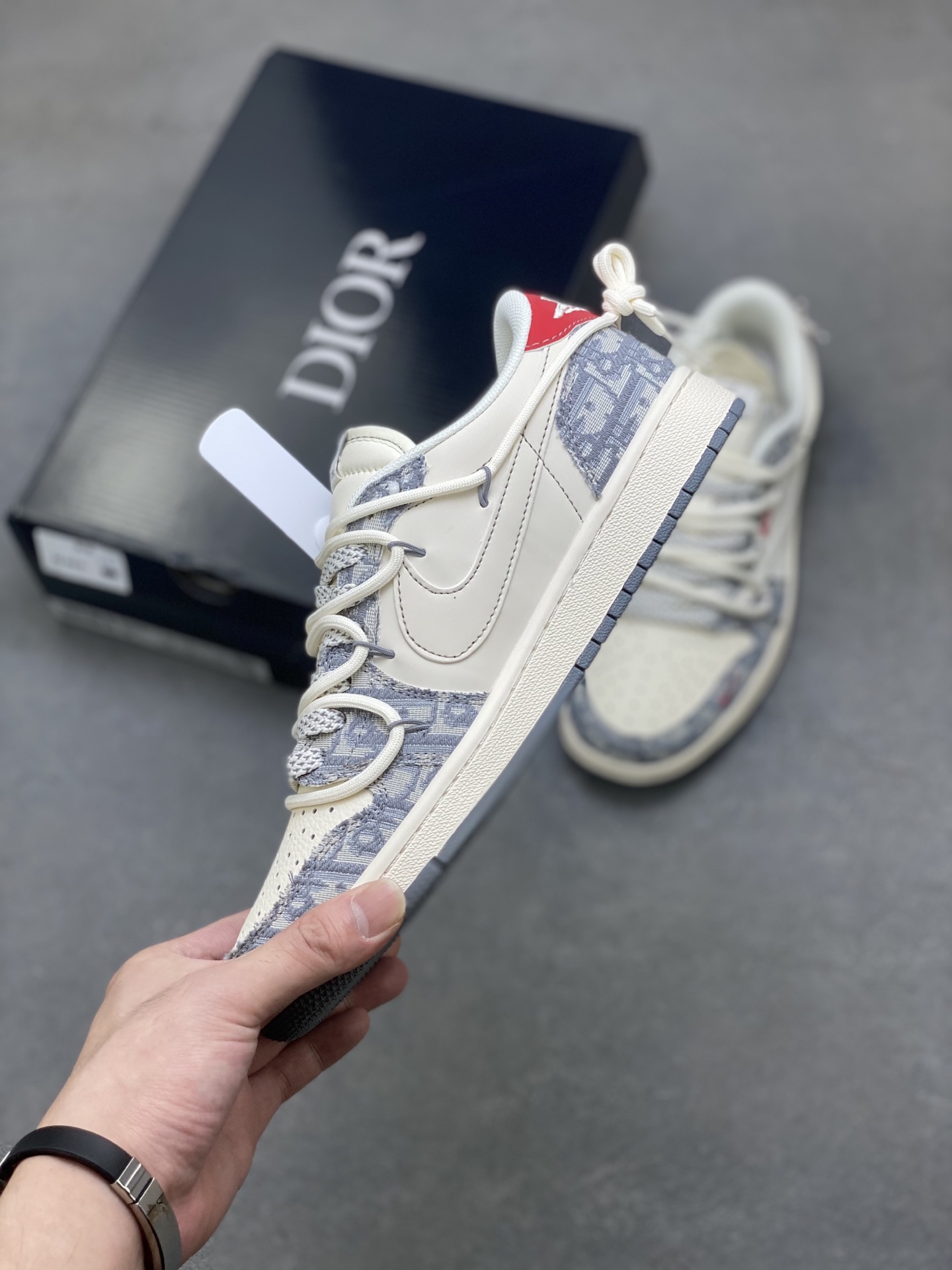 Air Jordan 1 Low Fragment x Travis Scott x Dior Collaboration Sneakers 4 i1757261994206 153 0 2