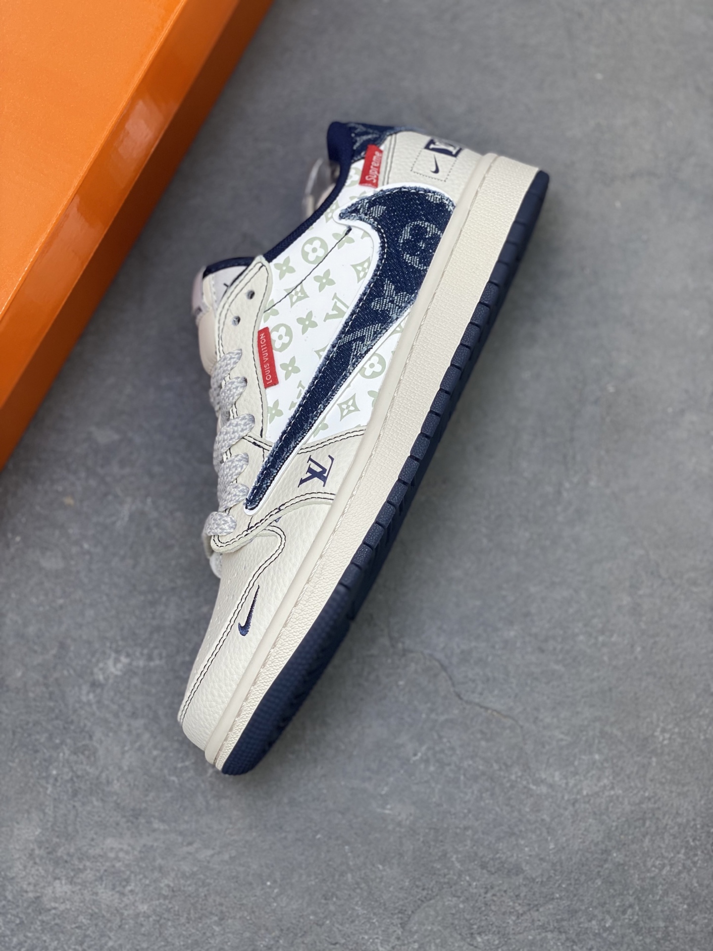 Louis Vuitton x Nike Air Force 1 Low By Virgil Abloh White Denim Sneaker 8 i1757262037850 2854 0 6