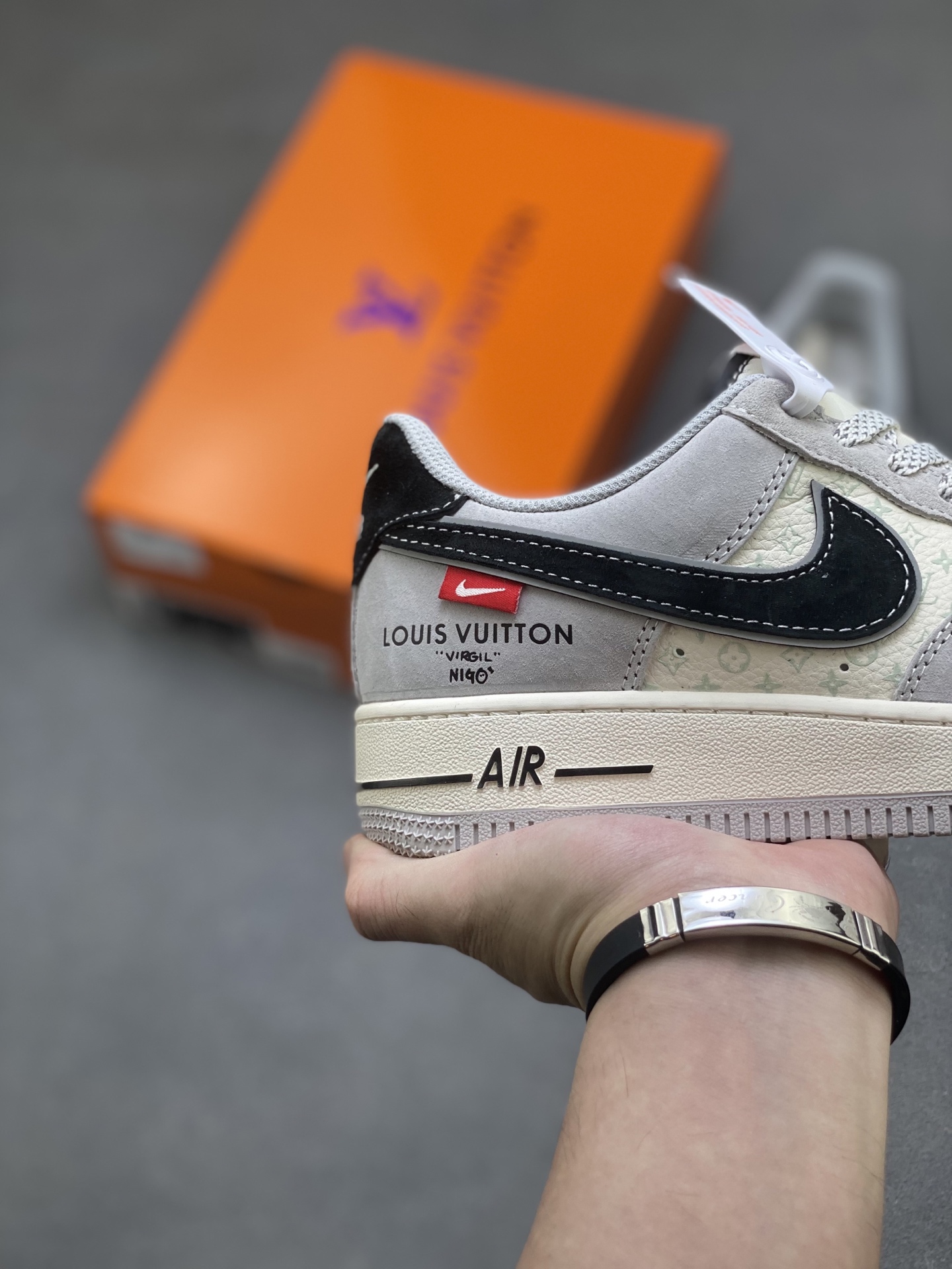 Nike Air Force 1 '07 Low Louis Vuitton Custom Sneakers - Limited Edition 6 i1757347337011 1719 0 4