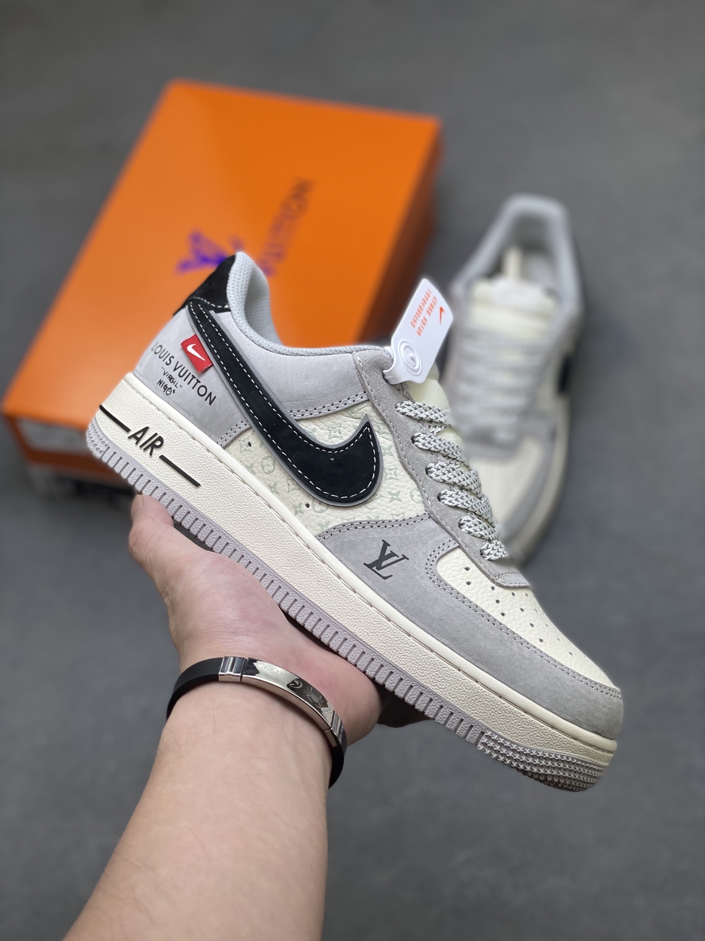 Nike Air Force 1 '07 Low Louis Vuitton Custom Sneakers - Limited Edition 2 i1757347339682 7074 0 0