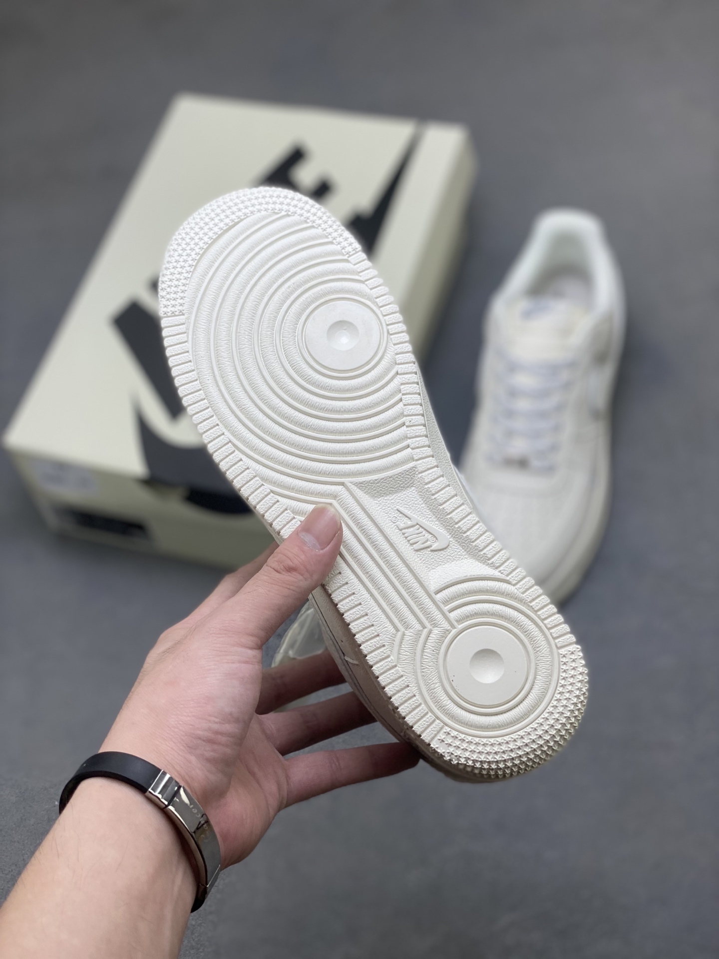 Nike Air Force 1 '07 Low Stüssy Fossil Stone Sneakers CS5288-034 7 i1757347391641 3012 0 5