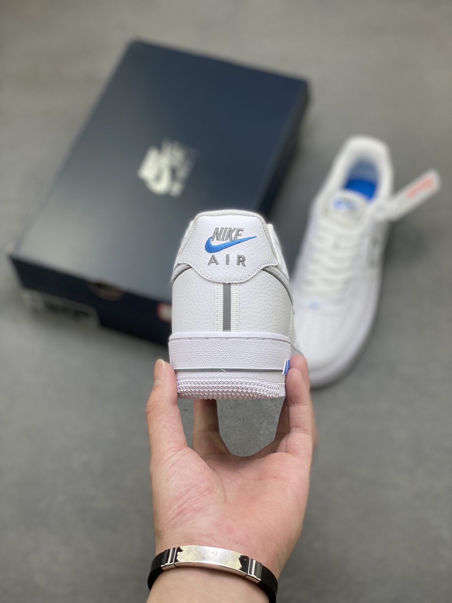 Nike Air Force 1 '07 Low White/Grey Stitching Limited Edition Sneakers 5 i1757606796723 8857 0 3