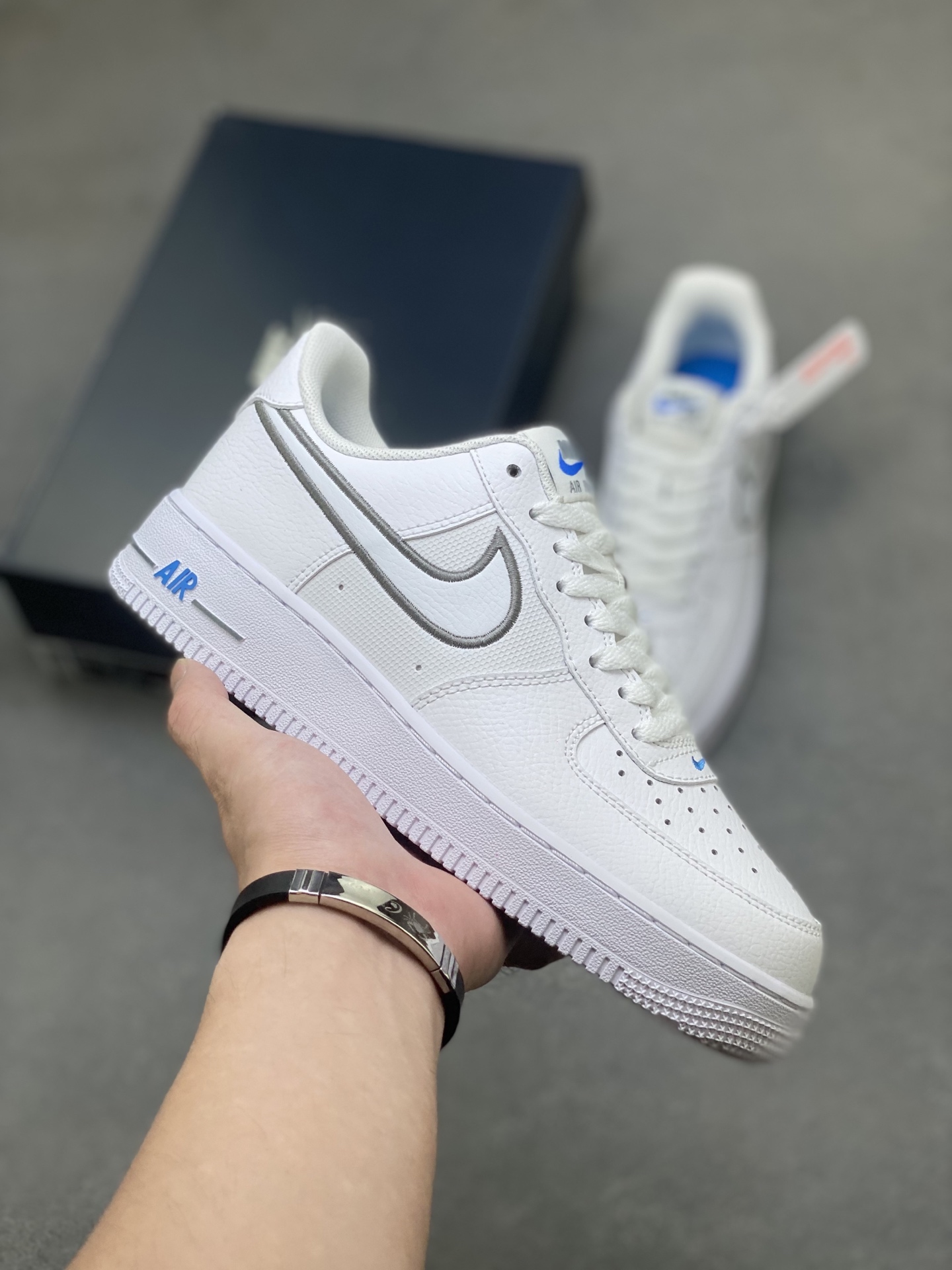 Nike Air Force 1 '07 Low White/Grey Stitching Limited Edition Sneakers 2 i1757606798860 3031 0 0