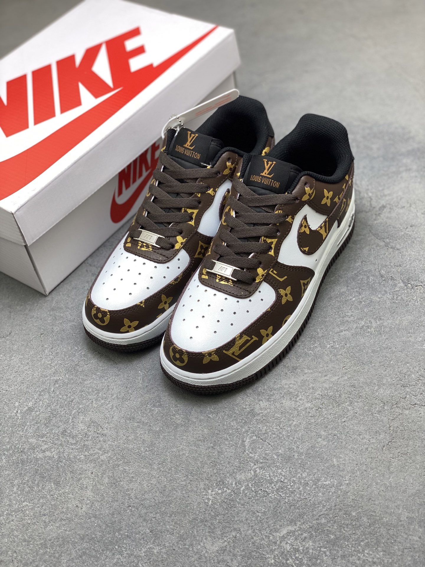 Nike Air Force 1 '07 Low Brown and Gold Monogram Sneakers - Limited Edition 9 i1758643396185 1278 0 7
