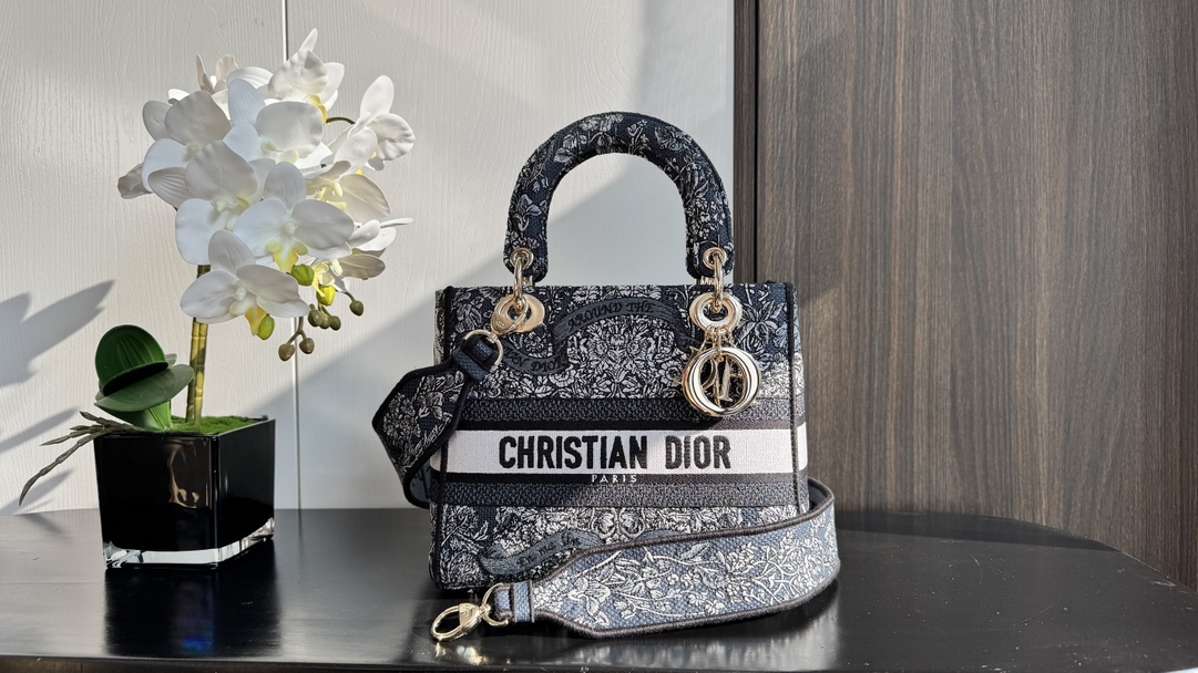 Dior Bags Handbags Blue Gold White Embroidery Men Fabric Lady