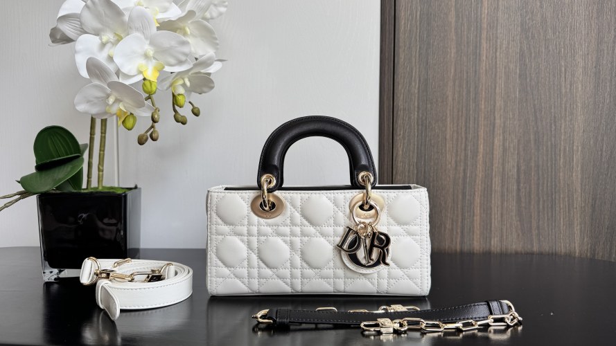 Dior Lady D-Joy Bag: Luxurious Lambskin, Iconic Cannage Stitching, and Versatile Straps 1 Dior Lady D-Joy Bag: Luxurious Lambskin, Iconic Cannage Stitching, and Versatile Straps