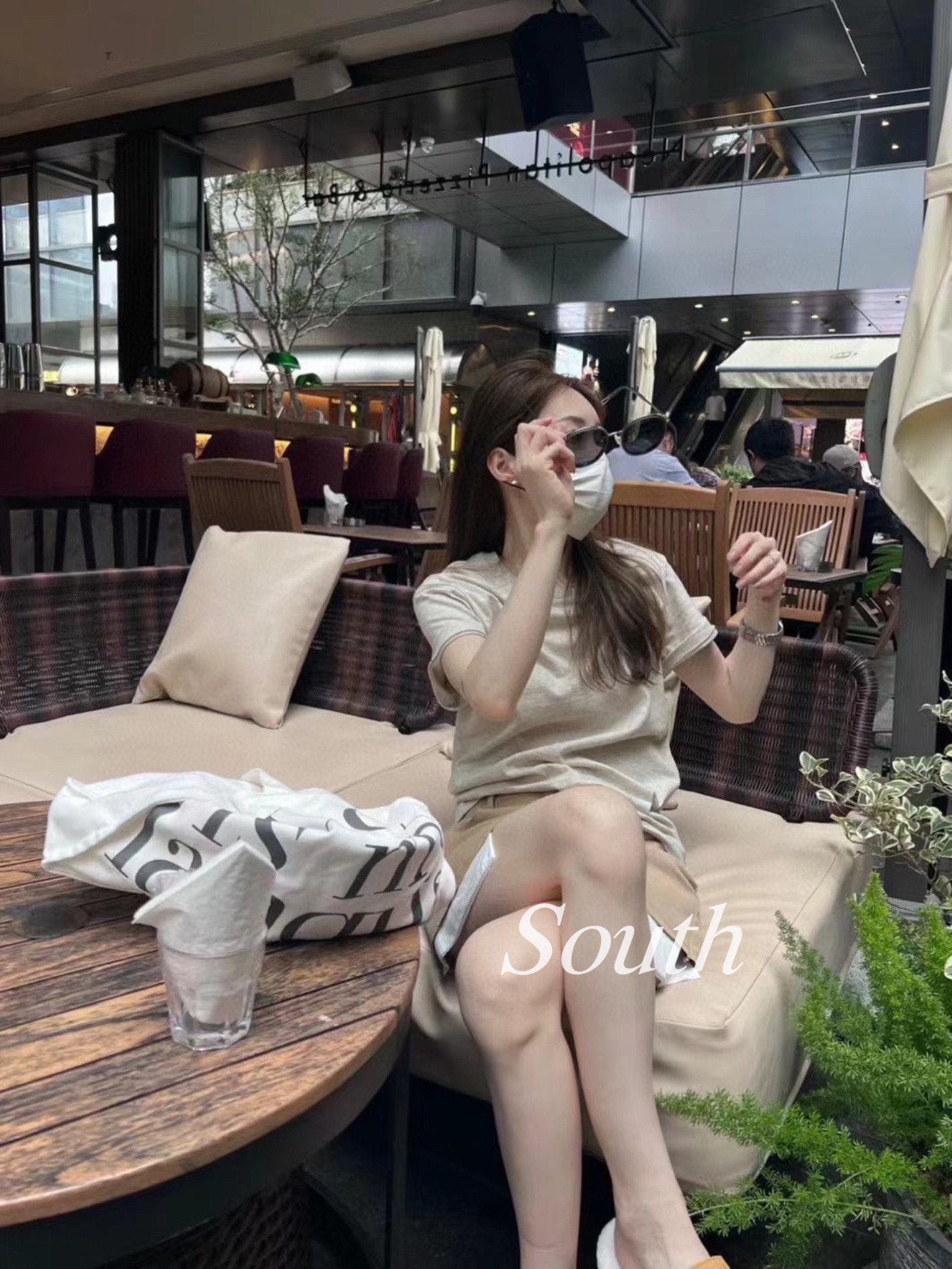 Louis Vuitton Haute Couture Haute Couture Ready-to-Wear Clothing Dress 2
