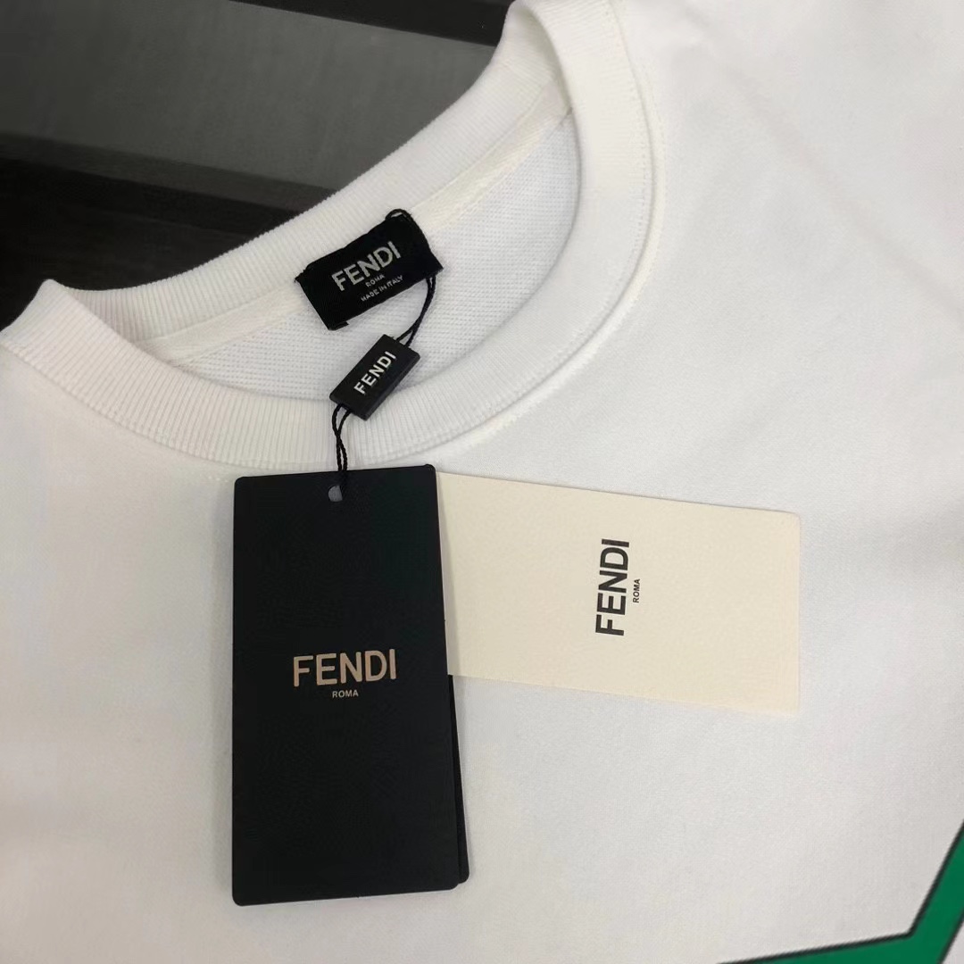 Fashion Collar 2024SS: Customizable Clothing for Good-Looking People - 图片 2