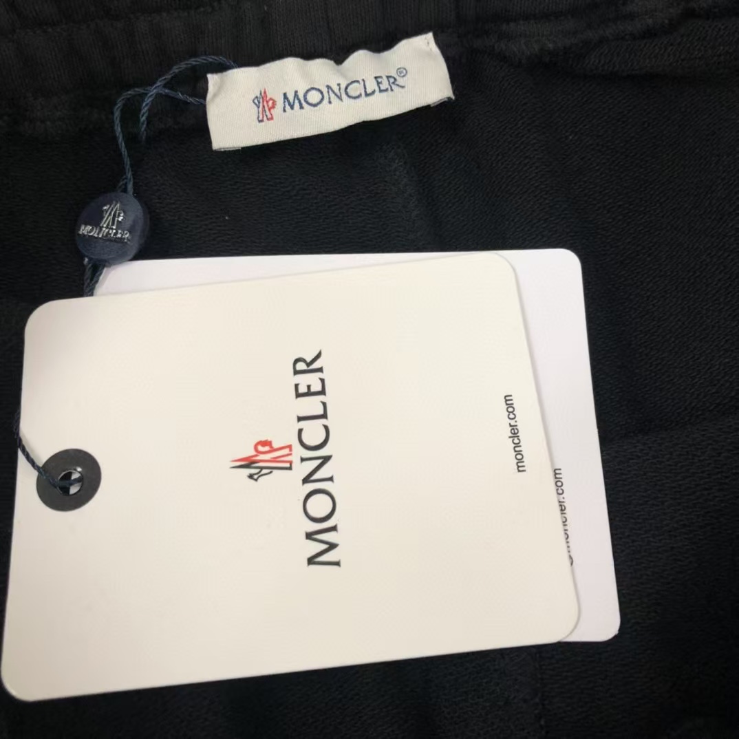 “Gold Logo Embroidery Recreational Shorts for Men and Women in Black, Sizes S-XL” - 图片 7