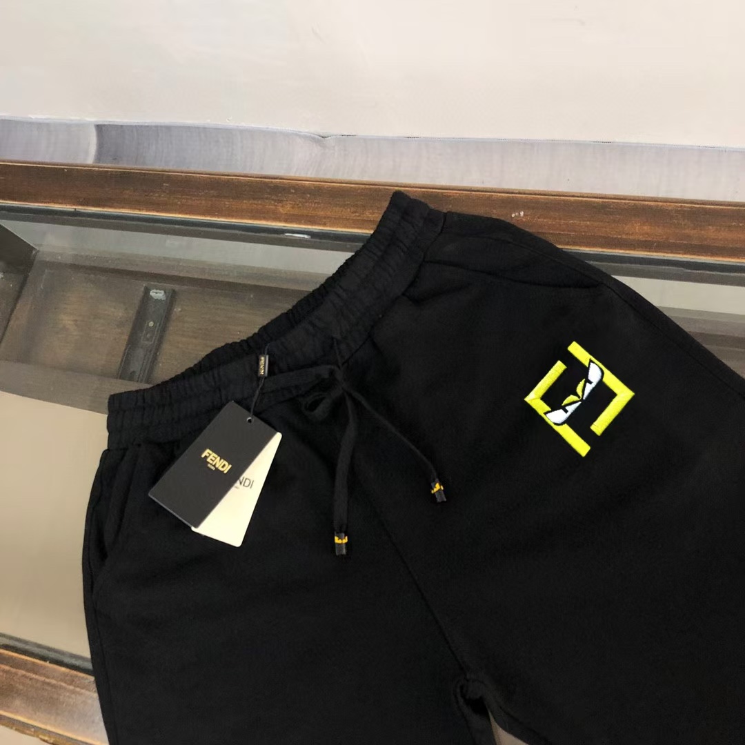 New Longer Research on Standard Glogo Digital Gold Logo Clothing Collection - 图片 2
