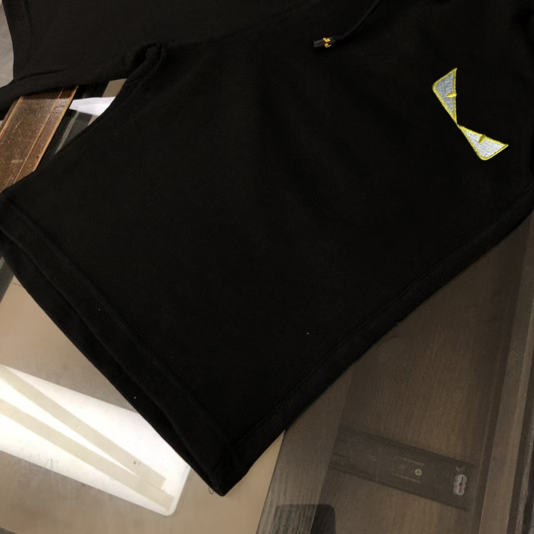 Gold Logo Digital Structure: Cozy Leisure Fashion in Black, Sizes S-XL - 图片 3