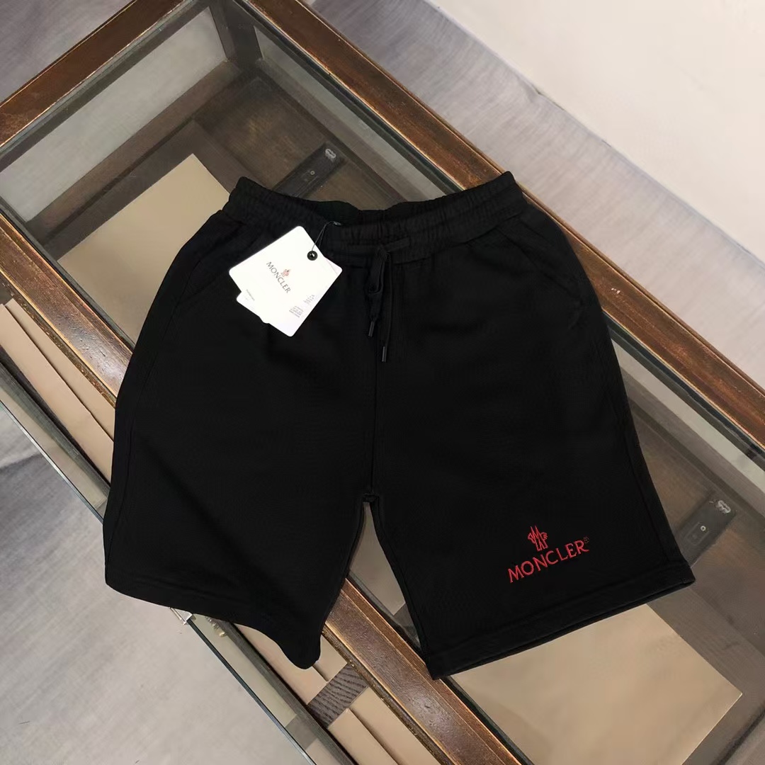 “Embroidered Logo Leisure Shorts in Black, Sizes S-XL, Unisex Fashion Statement” - 图片 1