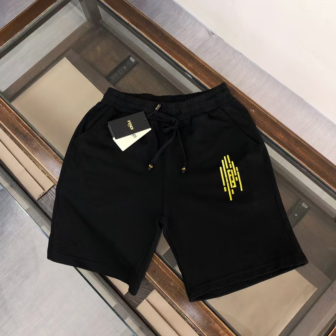 Gold Logo Digital Structure Leisure Fashion in Black, Sizes S-XL: Fendi’s New Collection - 图片 1