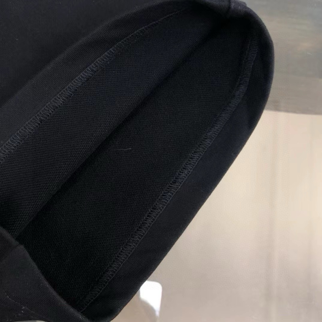 “Gold Logo Leisure Fashion: Fendi’s New Research Collection Summary” - 图片 8