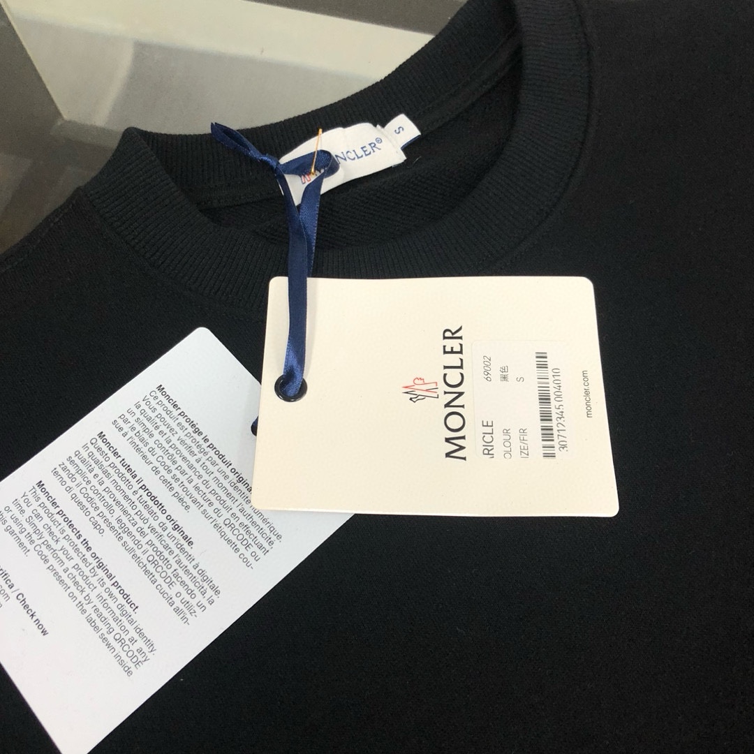 “Mon*CLER Round-Collar Coat with Logo Embroidery in Black, Sizes S-XXL” - 图片 8