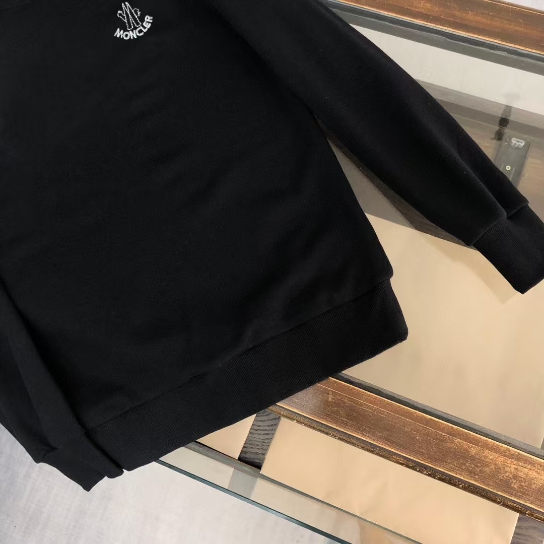 “Mon*CLER Round-Collar Coat with Logo Embroidery in Black, Sizes S-XXL” - 图片 3