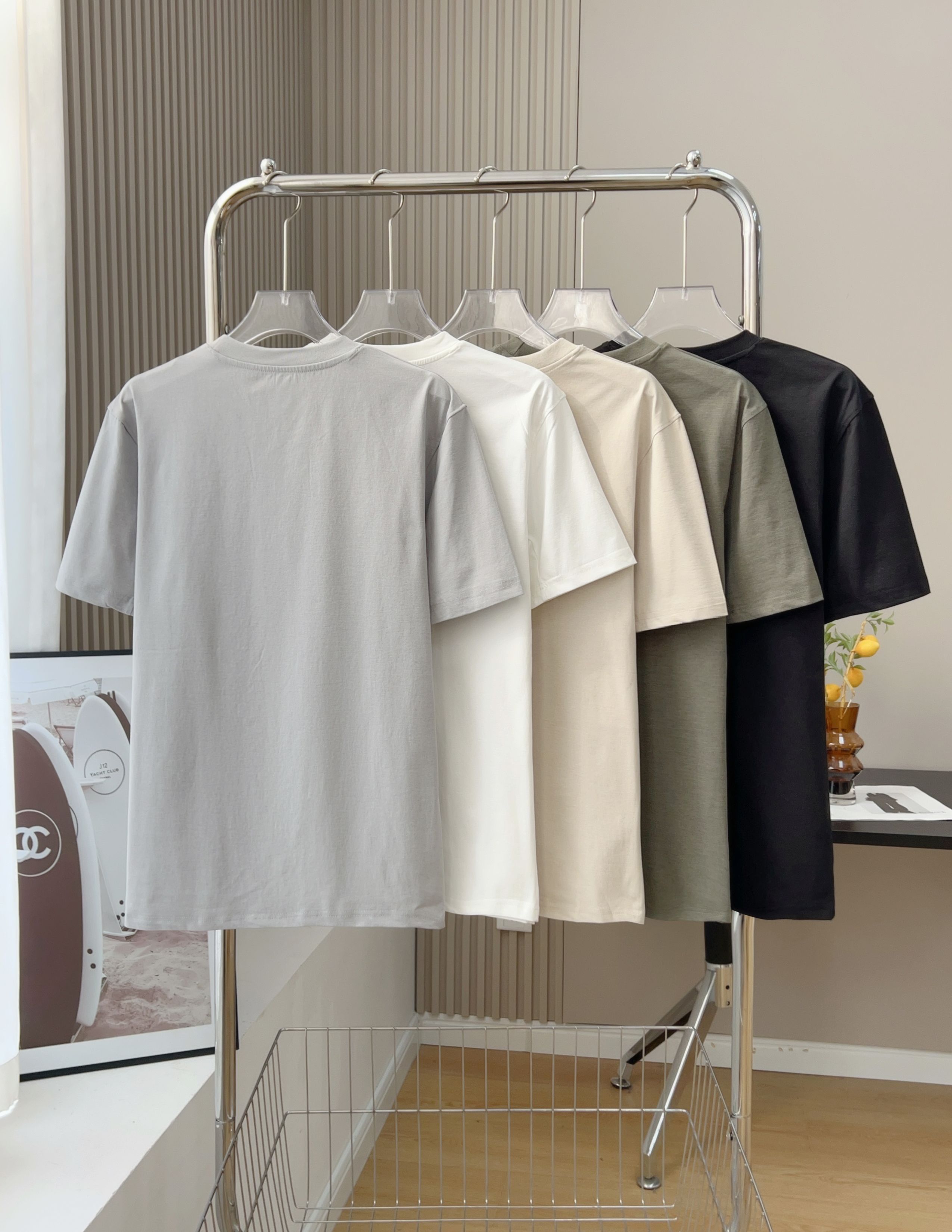 Alternative view of T-Shirt 05445