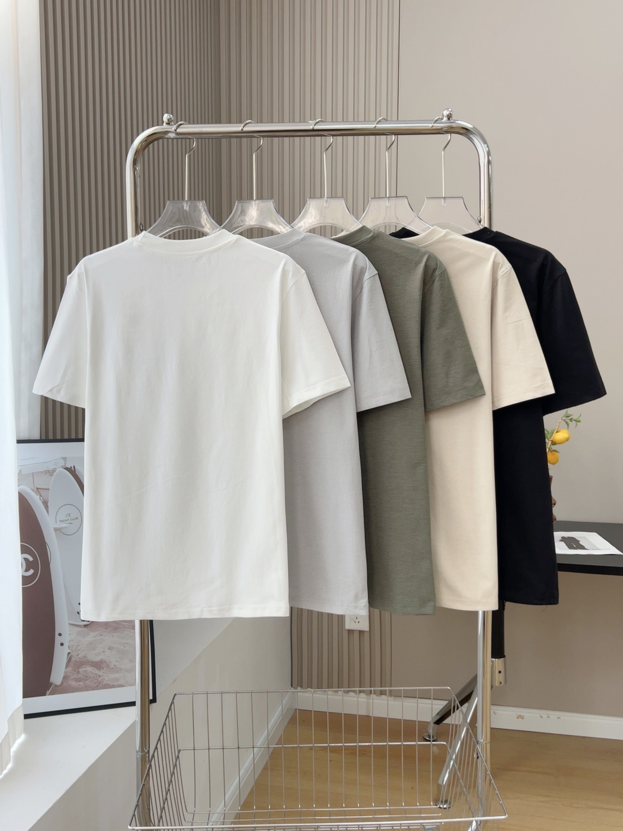 Alternative view of T-Shirt 05443