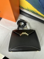 Chanel Gabrielle Bag De gros Cuir de vache 1 Chanel Gabrielle Bag De gros
Cuir de vache