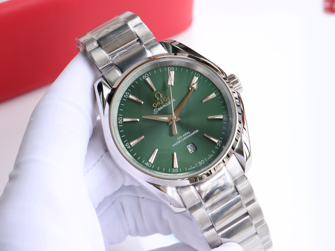 💰380 欧米茄omega海马系列 aqua teera 150米腕表!直径41mm
316l精钢表壳,独家cnc工艺打造,搭配拱形耐磨超强玻璃,字面纹路清晰格仔匀称相当
搭载 全自动机械机芯
意大利进口橡胶胶带316精钢原装表扣可选