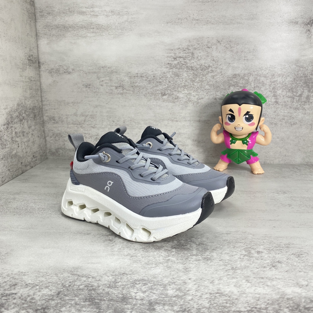 NO:211431,On the Loewe Children's Shoes Size 26~37 Gray and White Color Loewe x Ann Pao Joint Children's Running Shoes. Exclusive rubber sole paired with special imported CloudTec hasse technology high rebound EVA foam sole, excellent grip and anti-slip performance ♂♂., Ann Pao Sports Shoes, christian louboutin, loewe, sneakers,19860909On昂跑罗意威童鞋 码数26~37 颜色灰白 罗意威 x 昂跑联名儿童跑鞋. 独家橡胶鞋底搭配特殊的进口CloudTec hase技术高回弹 EVA 泡沫大底,抓地防滑性能卓越♂♂.,昂跑运动鞋,christian louboutin,loewe,sneakers,,Children's