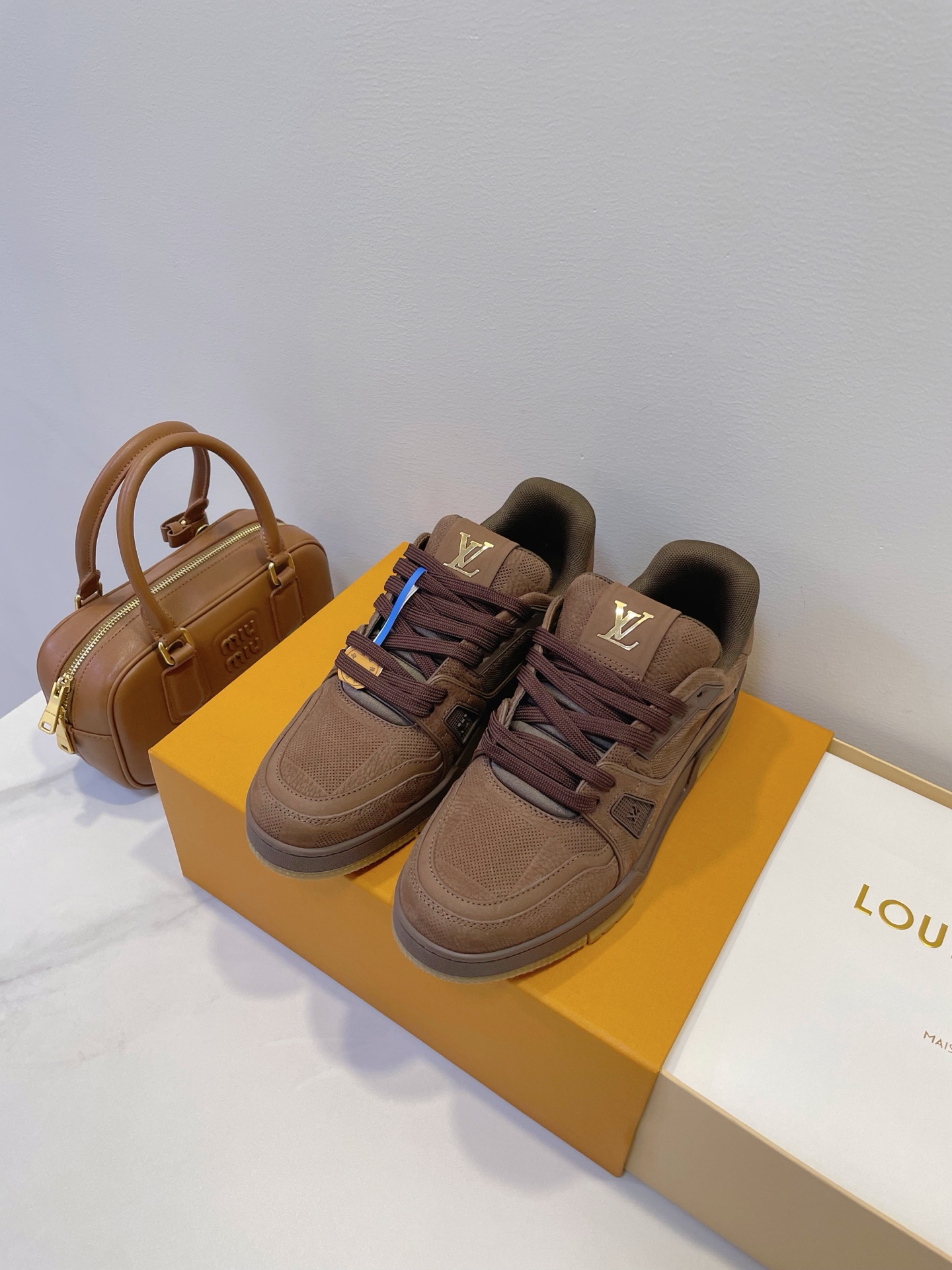 NO:382785,Equipped with snaps, where will life lead you to - by Louis Vuitton Top purchasing standards, private sole TPU sole, two-color effect is hugely real, hugely close to ZP, the whole series continues to contribute... Men and women size 35~45 Original box packaging accessories, casual shoes/sports shoes, louis vuitton, sneakers19860909配有卡扣 生命将引领你去向何方——by Louis Vuitton 顶级代购标准,私家底型 TPU 鞋底,双色效果巨真实,巨接近ZP,整一系列继续奉献…… 男女尺码 size 35～45 原盒包装配件,休闲鞋/运动鞋,louis vuitton,sneakers,Women's Shoes