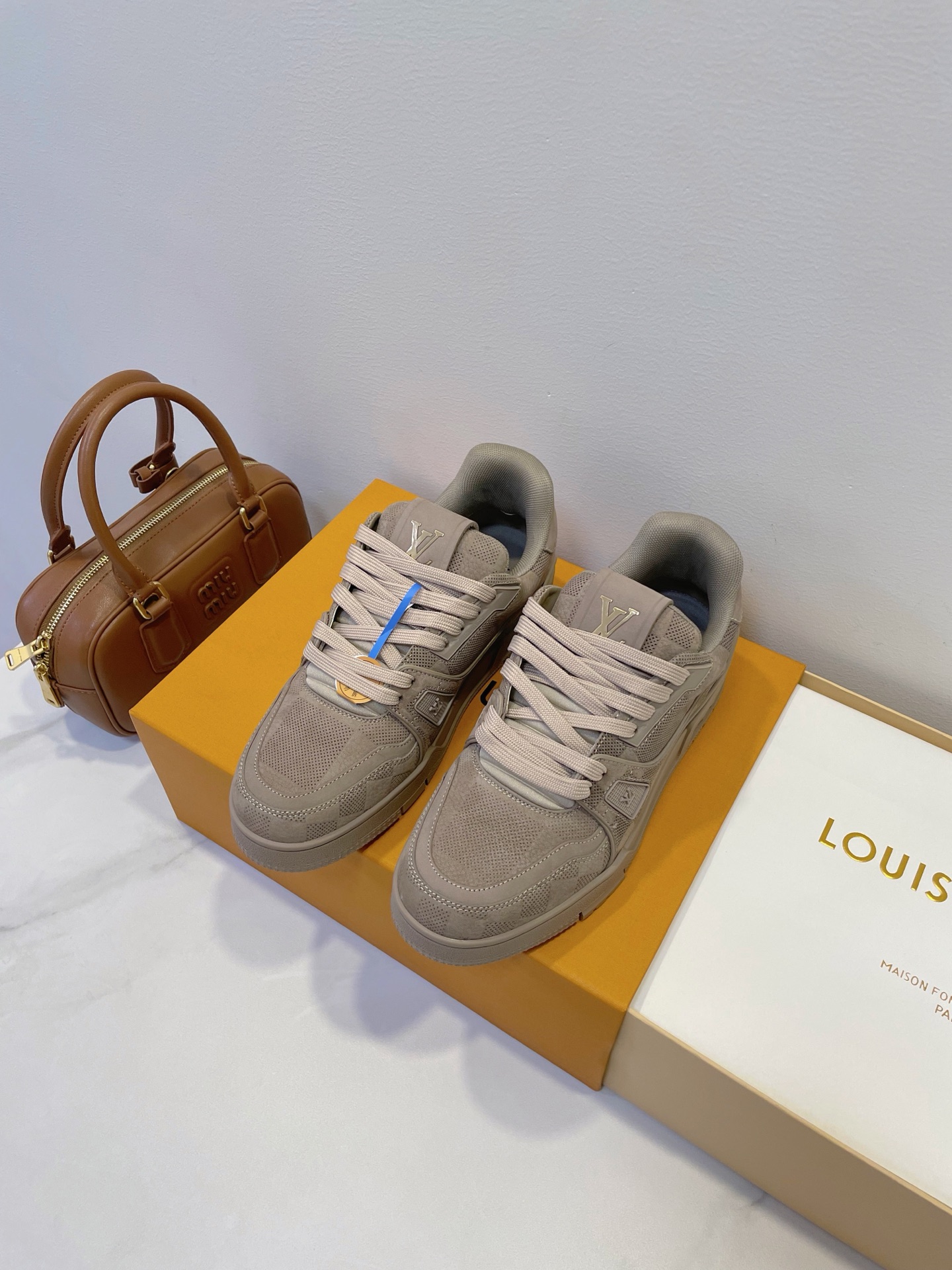 NO:382795,Equipped with snaps, where will life lead you to - by Louis Vuitton Top purchasing standards, private sole TPU sole, two-color effect is hugely real, hugely close to ZP, the whole series continues to contribute... Men and women size 35~45 Original box packaging accessories, casual shoes/sports shoes, louis vuitton, sneakers19860909配有卡扣 生命将引领你去向何方——by Louis Vuitton 顶级代购标准,私家底型 TPU 鞋底,双色效果巨真实,巨接近ZP,整一系列继续奉献…… 男女尺码 size 35～45 原盒包装配件,休闲鞋/运动鞋,louis vuitton,sneakers,Women's Shoes