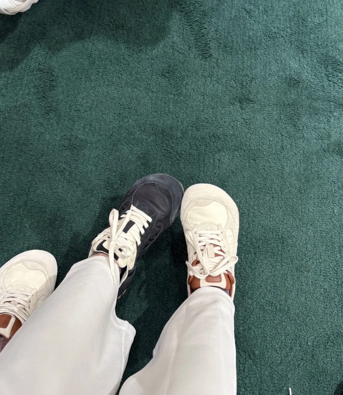 NO:408956,Model pictures, casual shoes/sports shoes, sneakers19860909模特图,休闲鞋/运动鞋,sneakers,Women's Shoes