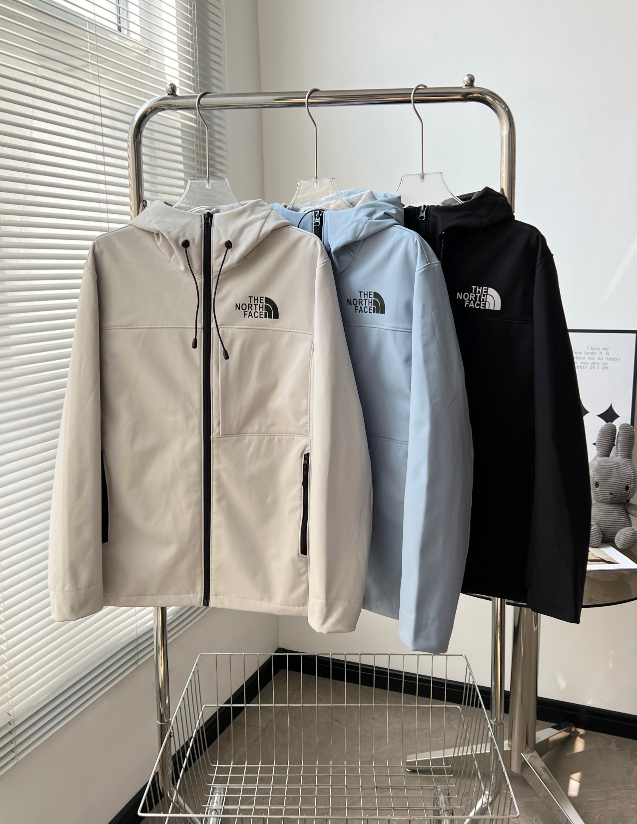 The North Face Colorblock Hooded Softshell Jacket - Windproof, Breathable